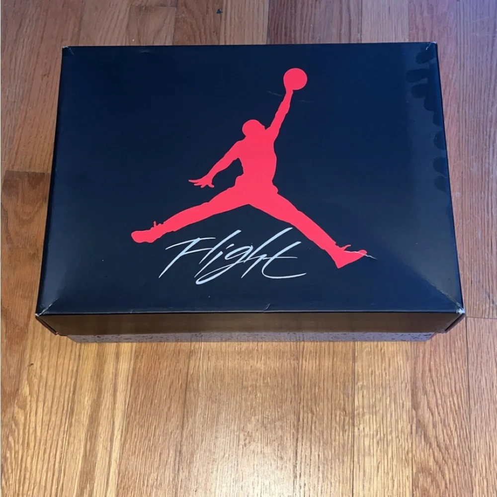 Fire Red Air Jordan 4